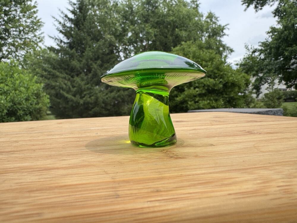 Vintage Viking Art glass mushroom paperweight Avacado Green W 2-3/4 X H 2-1/4”